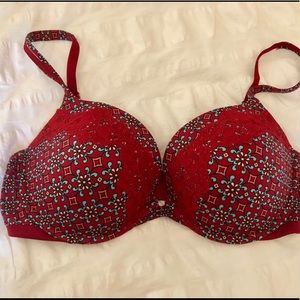 Victoria’s Secret - Body by Victoria 36D PushUp👙